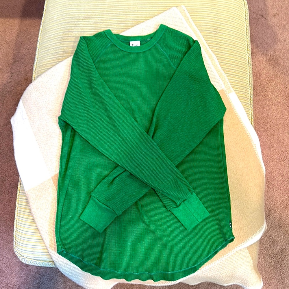Aritzia TNA waffle long sleeve tee (XS)